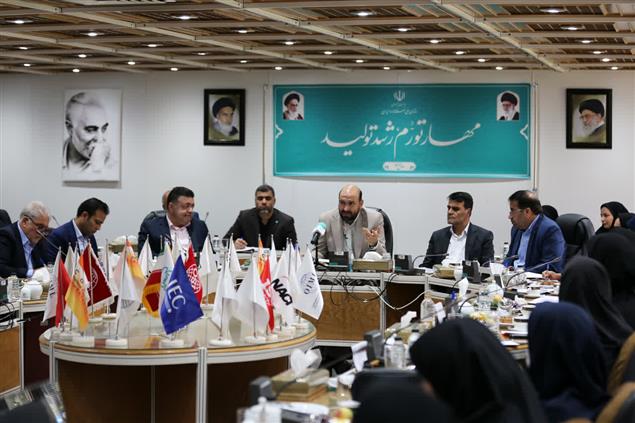 دکتر اسلام پناه:  آینده سازمان ملی استاندارد ایران به دست جوانان رقم می خورد