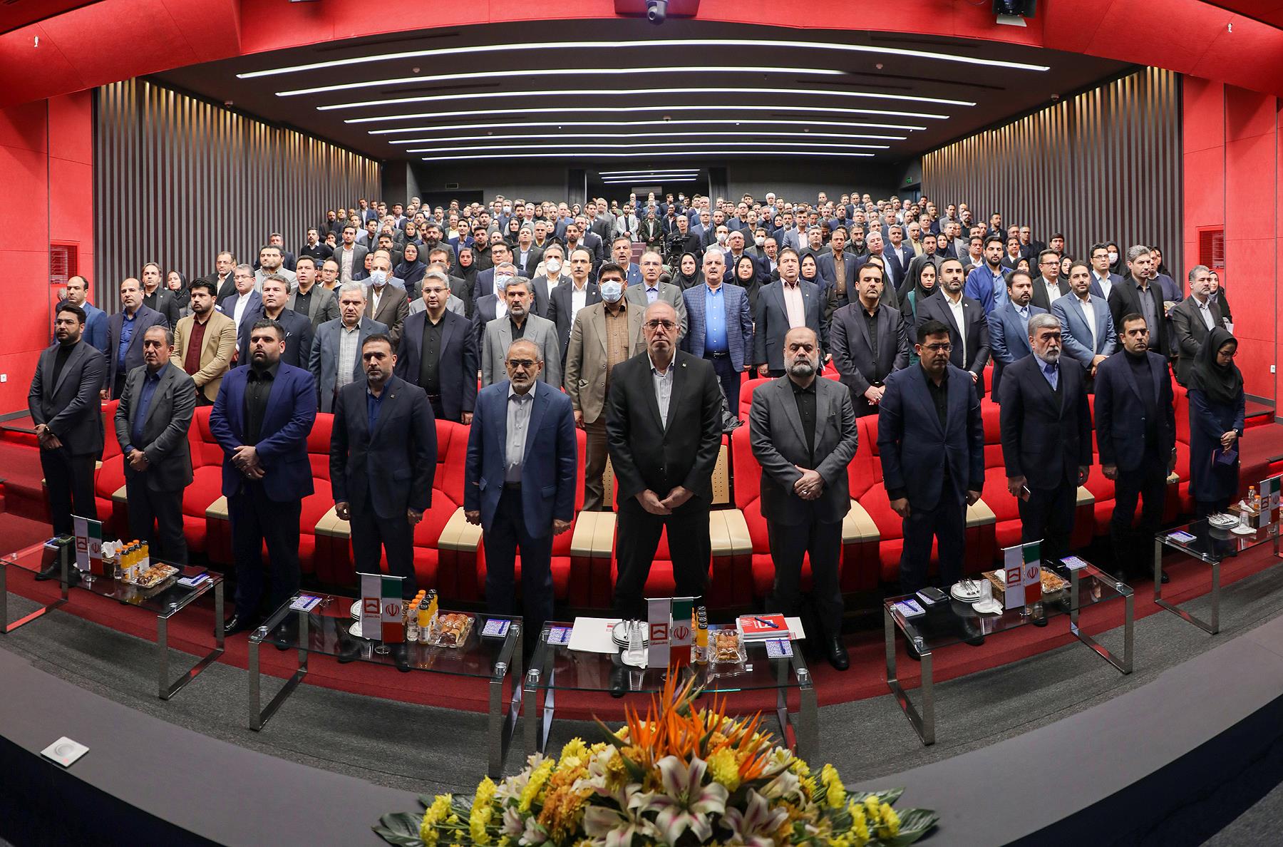 در همایش تشریح اقدامات بانک مسکن صورت گرفت؛  بازدید معاون پارلمانی رئیس جمهوری از ستاد مرکزی بانک مسکن
