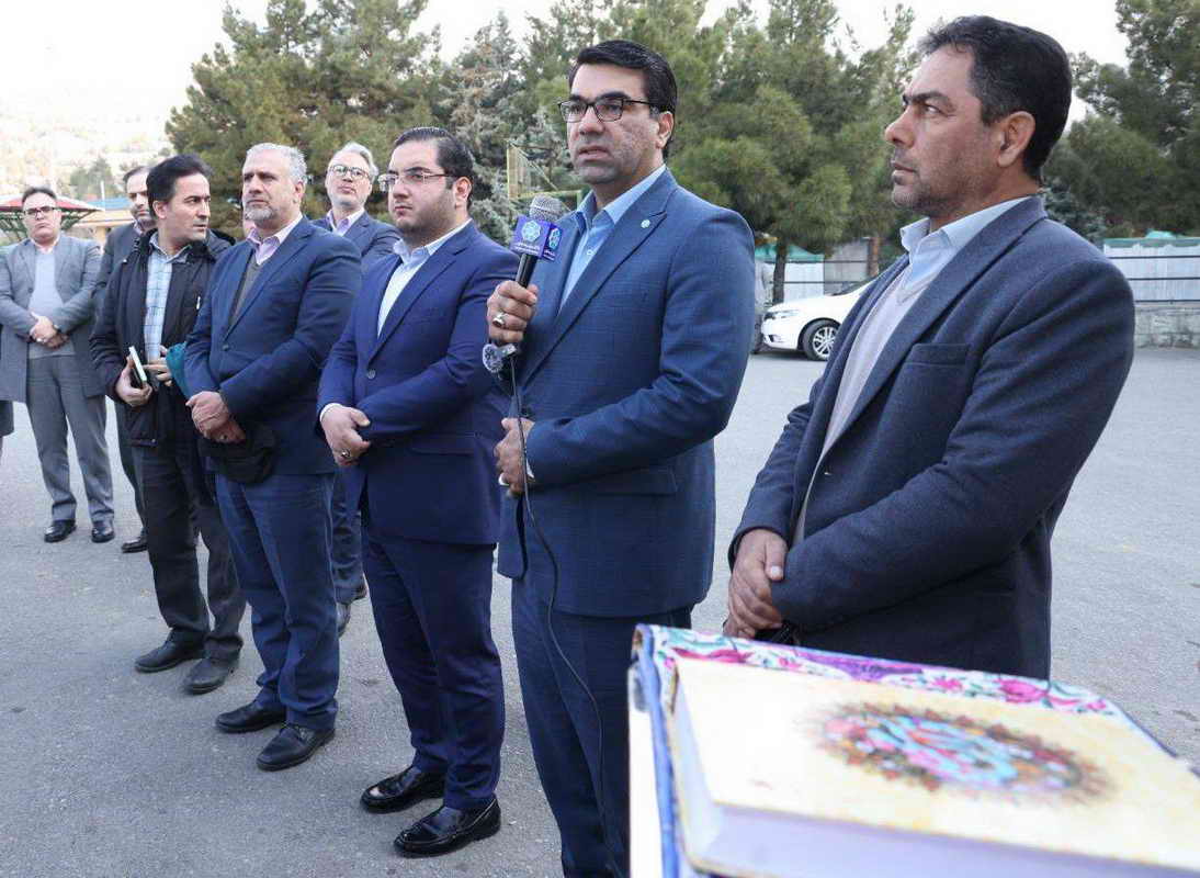 در ادامه برنامه های مسوولیت اجتماعی بانک توسعه تعاون صورت گرفت؛ کاشت ۵۰ اصله نهال به دست مدیر عامل و مدیران بانک توسعه تعاون
