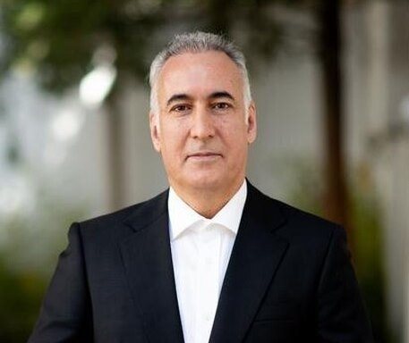 رویداد ملی نکوداشت( دکتر احمد محمدی سهروردی )و مراسم رونمایی کتاب اشراق می شوم برگزار شد