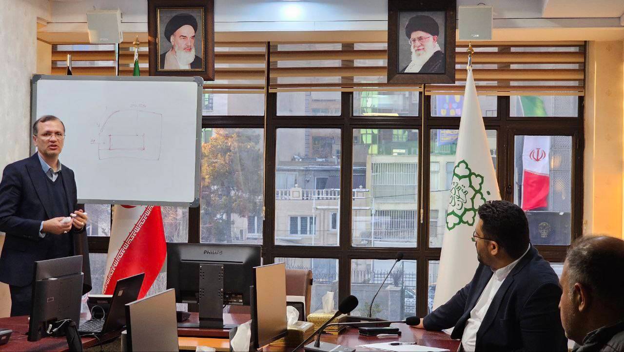 بختیاری‌زاده تهران خبر داد:  همکاری شهرداری منطقه ۲ با سازمان مدیریت میادین برای توسعه بازارهای میوه و تره‌بار