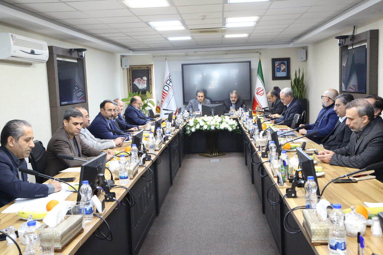 در نشست آقاجانلو و سردار جلالی مطرح شد؛ ایمیدرو چالش های صادرات و تامین انرژی را به سازمان پدافند غیرعامل ارسال می کند